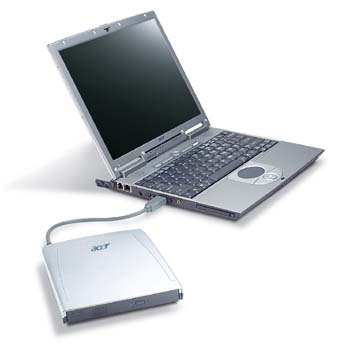Acer TravelMate 370 - nejmenší notebook ve stáji