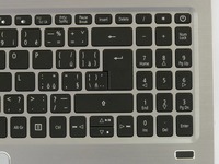 Acer Swift 3 SF315-52 - detail klávesnice, numerický blok
