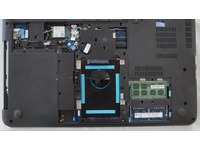 Lenovo ThinkPad E560 bez krytů spodní části