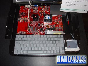 První fotografie systému s AMD Turion X2