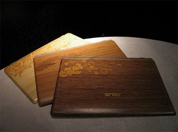 Plně funkční ekologický notebook z bambusu