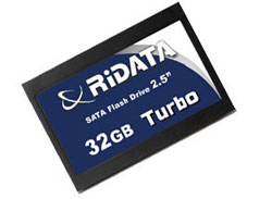 32 GB SATA SSD od RiData