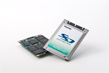 Toshiba začína vyrábět SSD