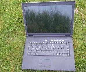 15,4'' notebook za 300 Eur?