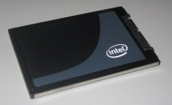 Intel uvedl dostupné i extrémní SSD