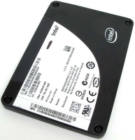 Intel začal dodávat paměťové jednotky SSD
