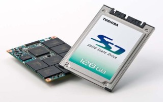 Více SSD a flash pamětí od Toshiby
