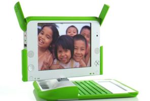 OLPC spolu s Amazon znovu spouští projekt 'Give 1 Get 1'