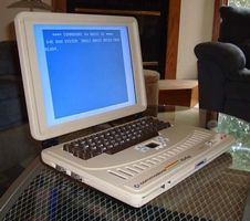 Commodore 64 přestavěn na notebook