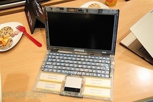 Notebook Sony VAIO X v průhledné verzi
