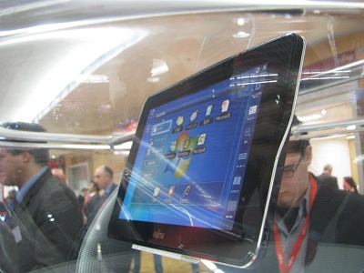Fujitsu ukázalo 10-ti palcový tablet PC s Windows 7  