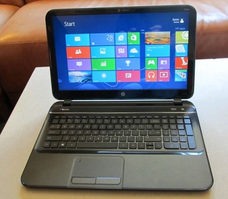 HP inovovalo svojí řadu lehkých a tenkých notebooků Sleekbook