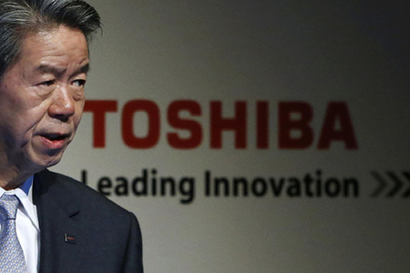 Vedení Toshiby rezignovalo kvůli finančnímu skandálu
