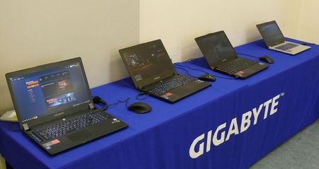 GIGABYTE přináší na český trh herní notebooky, všechny s 6. generací Intel Core i7 Skylake