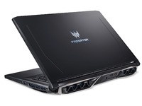 notebook Acer Predator Helios 500 - výstup chlazení