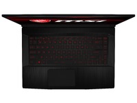 notebook MSI GF63 - pohled na klávesnici s červenými popiskami