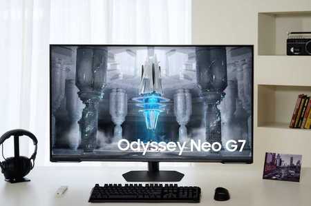 Samsung Odyssey Neo G7 - 43'' herní monitor s Mini LED podsvícením
