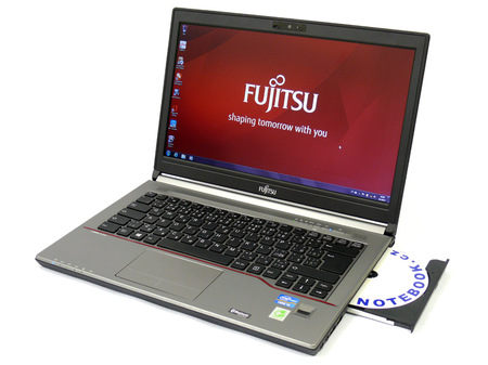 Fujitsu LifeBook E743 - business v tradičním pojetí