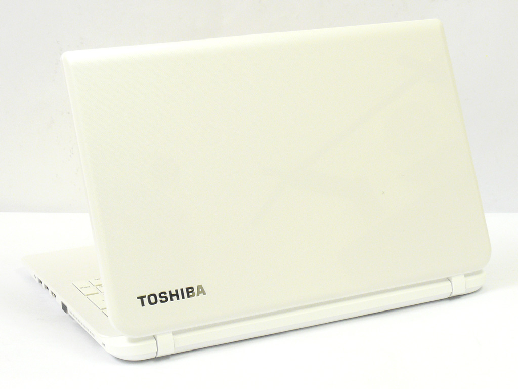 Toshiba Satellite L50-B - nejlevnější 15,6“ notebook s Full HD IPS
