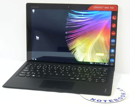 Lenovo Miix 700 - vybavený tablet s poměrem stran 3:2, dotykovým perem a klávesnicí v pouzdře
