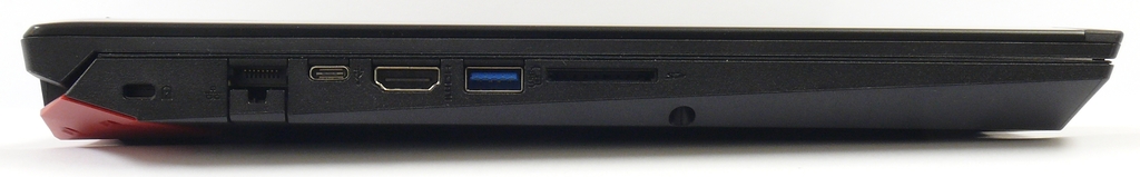 notebook Acer Predator Helios 300 - levý bok s konektory