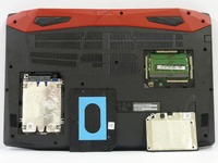 notebook Acer Predator Helios 300 - snadný přístup k RAM a HDD