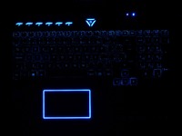 Acer Predator Helios 500 - podsvícení klávesnice, indikační diody