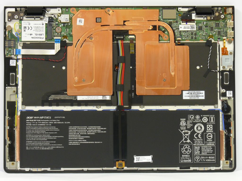Acer Swift 7 (SF714) - útroby notebooku s pasivním chlazením, vyměnitelná baterie