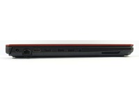 Asus TUF FX504 - levý bok notebooku s většinou konektorů