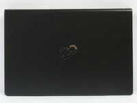 Fujitsu Lifebook S938 - vnější strana víka