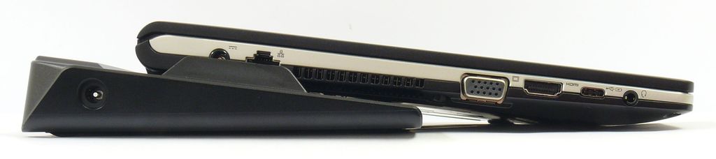 Fujitsu Lifebook S938 - dokovací stanice s notebookem