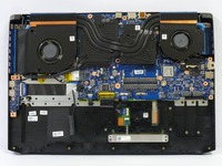 Acer Predator Helios 500 (PH517-61) - útroby s AMD procesorem a grafikou