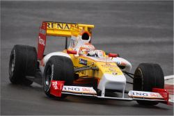 Tým F1 ING Renault uzavřel technické partnerství s APC