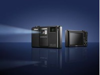 digitální fotoaparát Nikon COOLPIX S1000pj s vestavěným projektorem