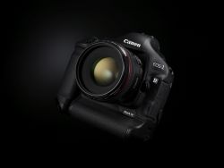Profesionální digitální fotoaparát Canon EOS 1D Mark IV