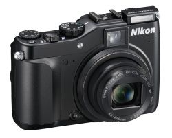 Nikon P7000 - digitální fotoaparát řady COOLPIX 