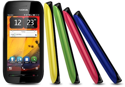 Nokia 603 - barevný a cenově dostupný chytrý telefon