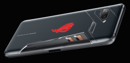 Smartphone navržený speciálně pro hraní mobilních her, Asus ROG Phone