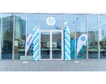HP a E LINKX otevřely v Praze první kamennou prodejnu ve střední Evropě
